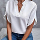 RIO™  BLUSA DE SEDA CON CUELLO EN V