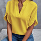 RIO™  BLUSA DE SEDA CON CUELLO EN V