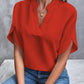 RIO™  BLUSA DE SEDA CON CUELLO EN V